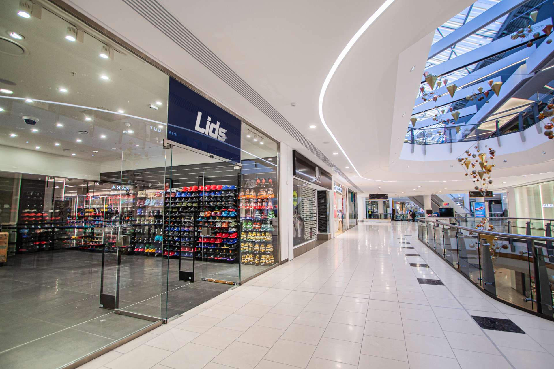 Devanture vitrée extérieure