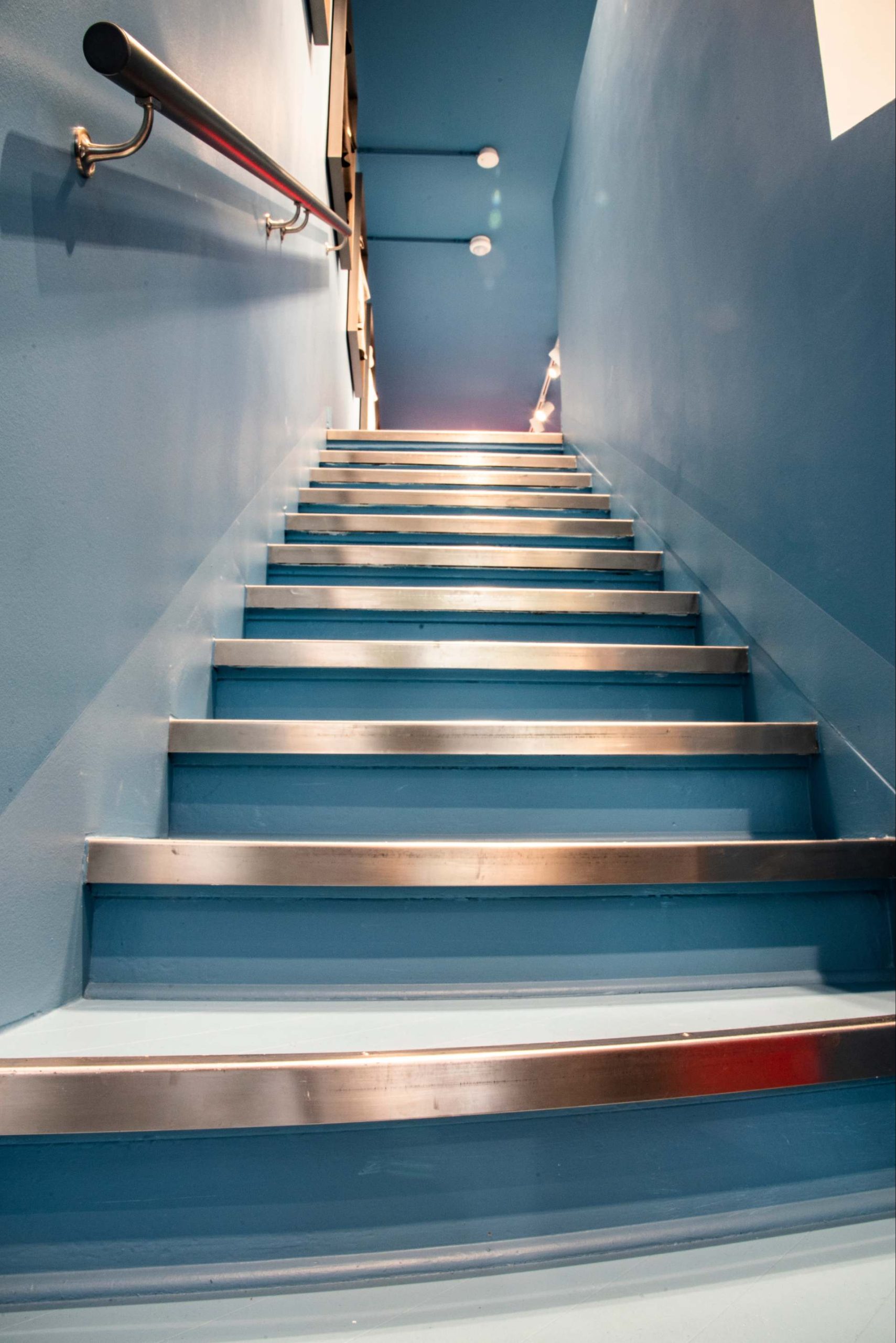Escalier bleu