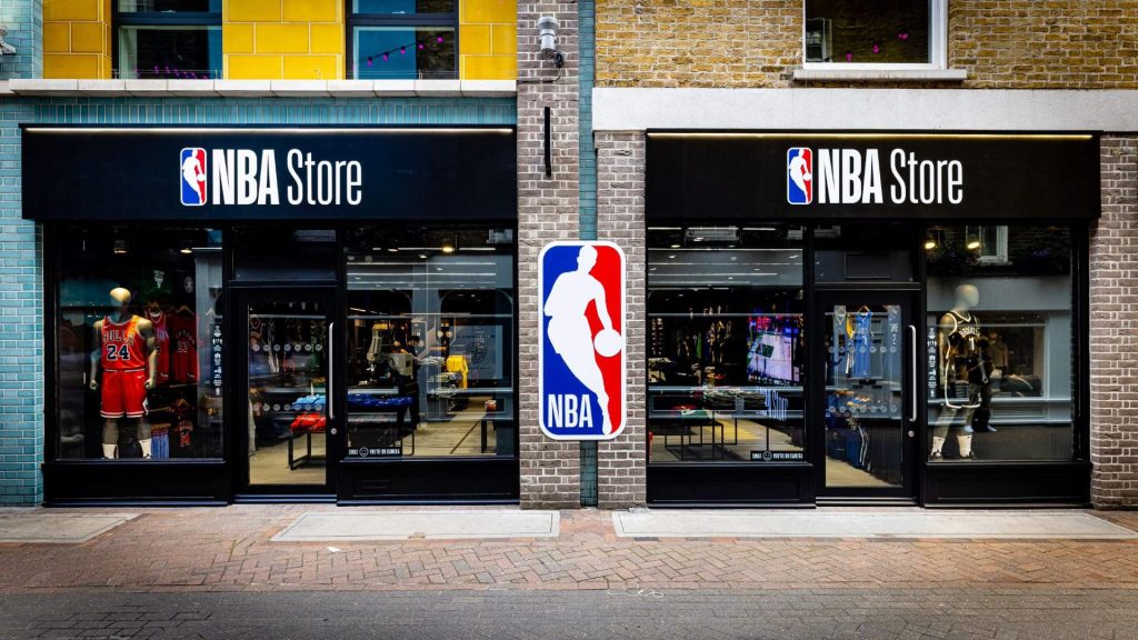 Vitrine du magasin NBA à Londres