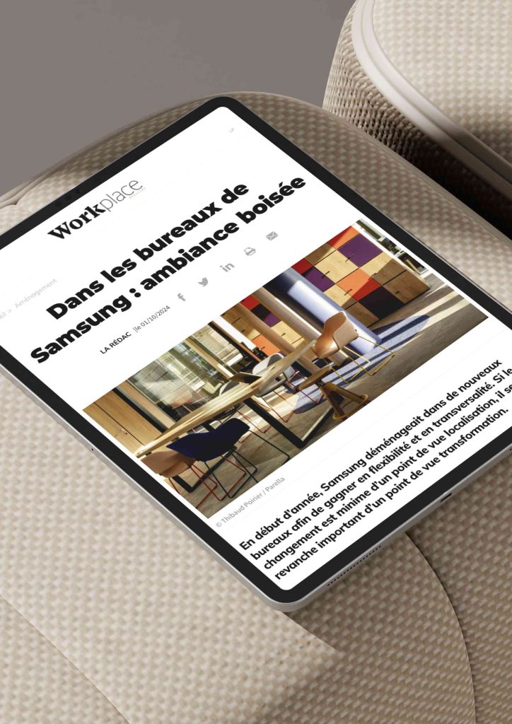 Dossier de presse, couverture du magazine workplace pour le numéro 320 avec en couverture le thème de la santé et des salariés tirant une boite avec un dessin de coeur sur une pente.